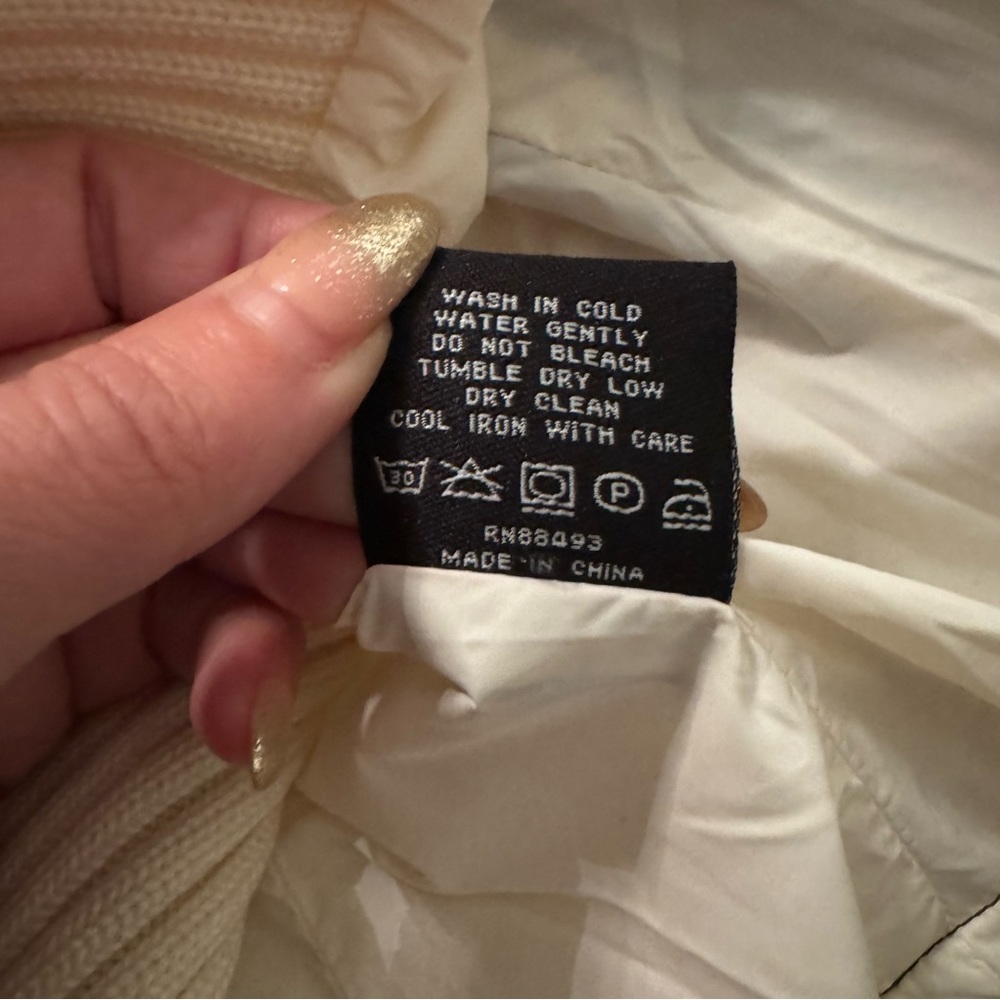 Blanc Noir Puffer Jacket - Picture 15 of 15